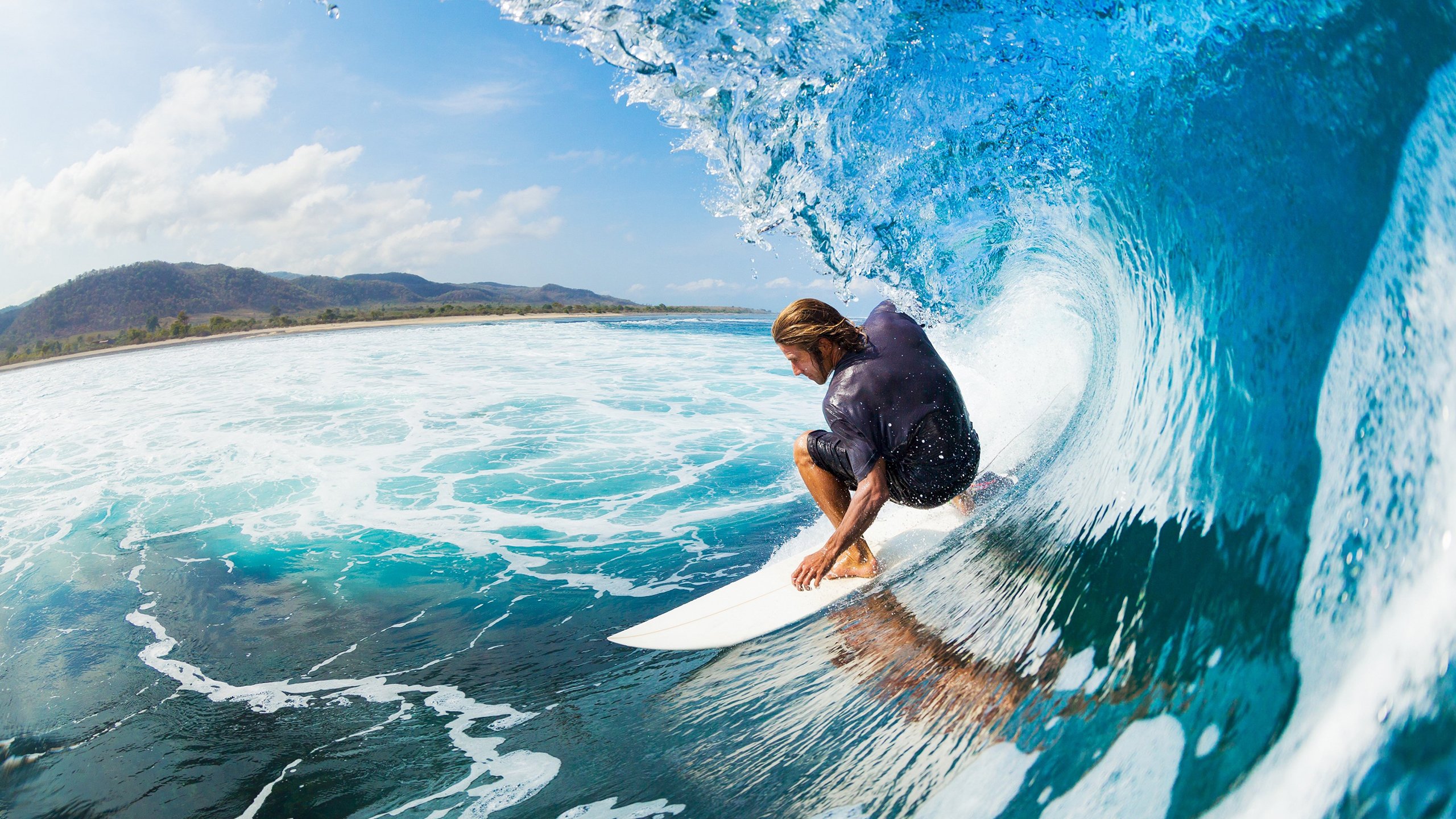 拜仁边路传中策略成功：高效率打破对方防线，效力过拜仁的边锋